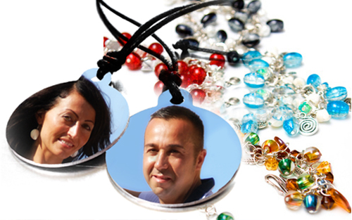 Ciondolo tondo personalizzato con la foto della persona che ami come idea regalo per essere sempre originale